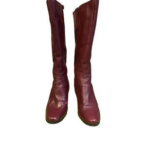 Bloomingdales Boots 7.5 Burgundy